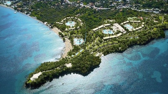 Conheça sete hotéis espetaculares que serão inaugurados em ilhas paradisíacas em 2023