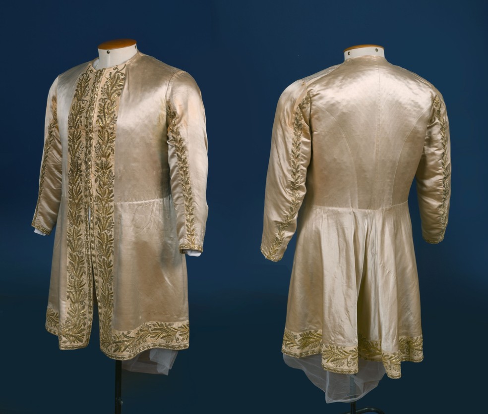 Traje Majestágico de Pedro II, reformado e que voltará a ser visto pelo público no Museu Imperial — Foto: Reprodução