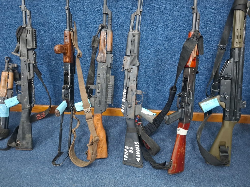 Fuzis apreendidos tem valor estimado de mais de R$ 5 milhões — Foto: Marcos Nunes