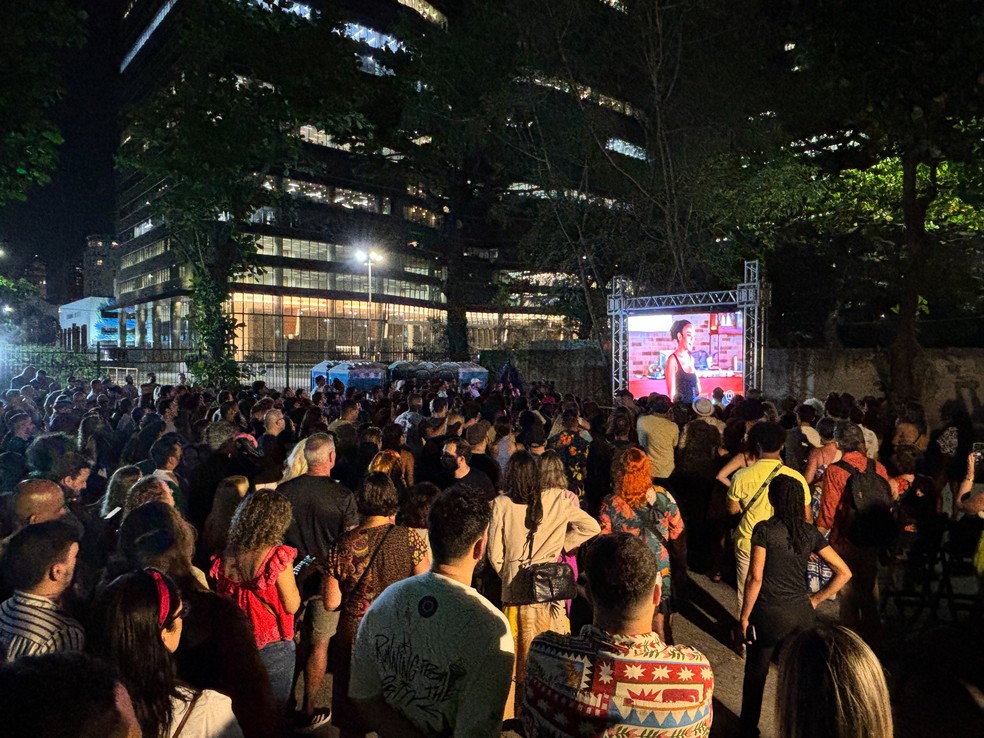 17/10/2025 - Rio de Janeiro - Último capítulo da novela 'Vale Tudo". Na foto  Quintal da Lapa em frente a TCA . Foto Alexandre Cassiano — Foto: Foto Alexandre Cassiano