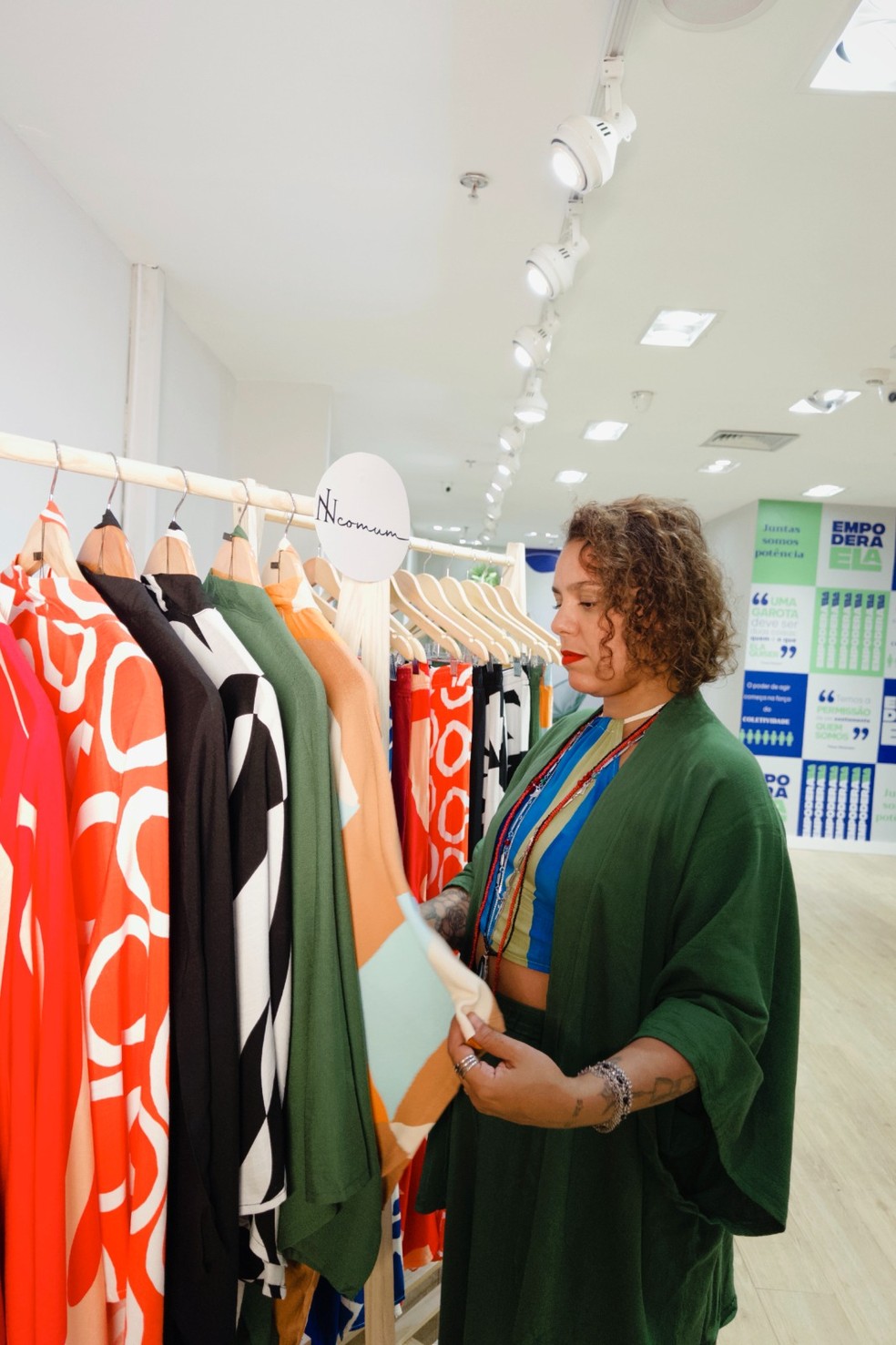 Laís Sergio, fundadora da INcomum, leva sua marca ao Empodera Ela — Foto: Divulgação