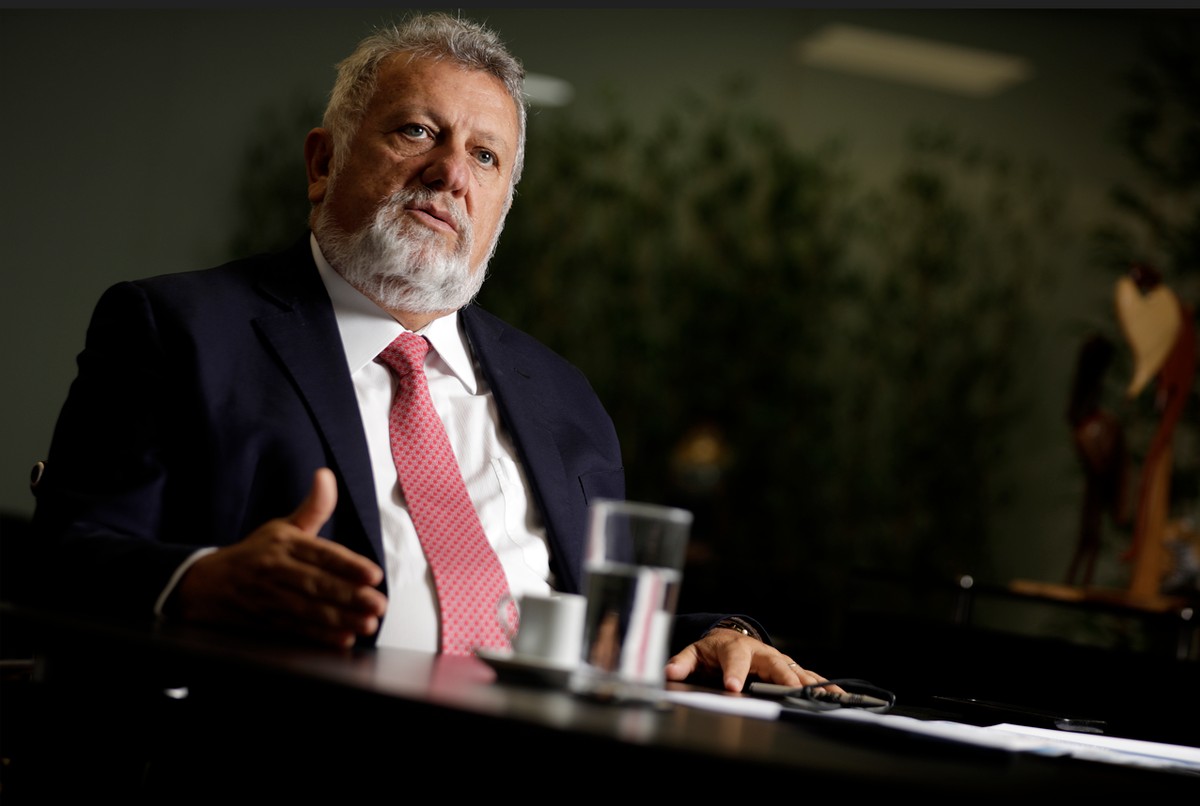 Caixa vai baixar à metade juros no novo consignado do Crédito do Trabalhador, diz presidente do banco