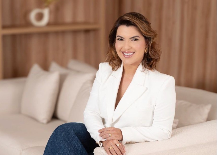 Dra. Karina Cavalcanti: Revolucionando a Saúde Íntima Feminina