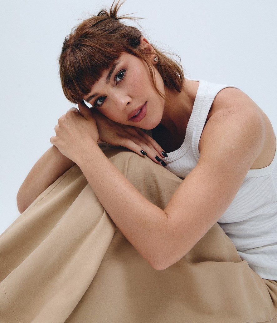 Alice Wegmann fala sobre amor, sexo e o desejo de construir uma família