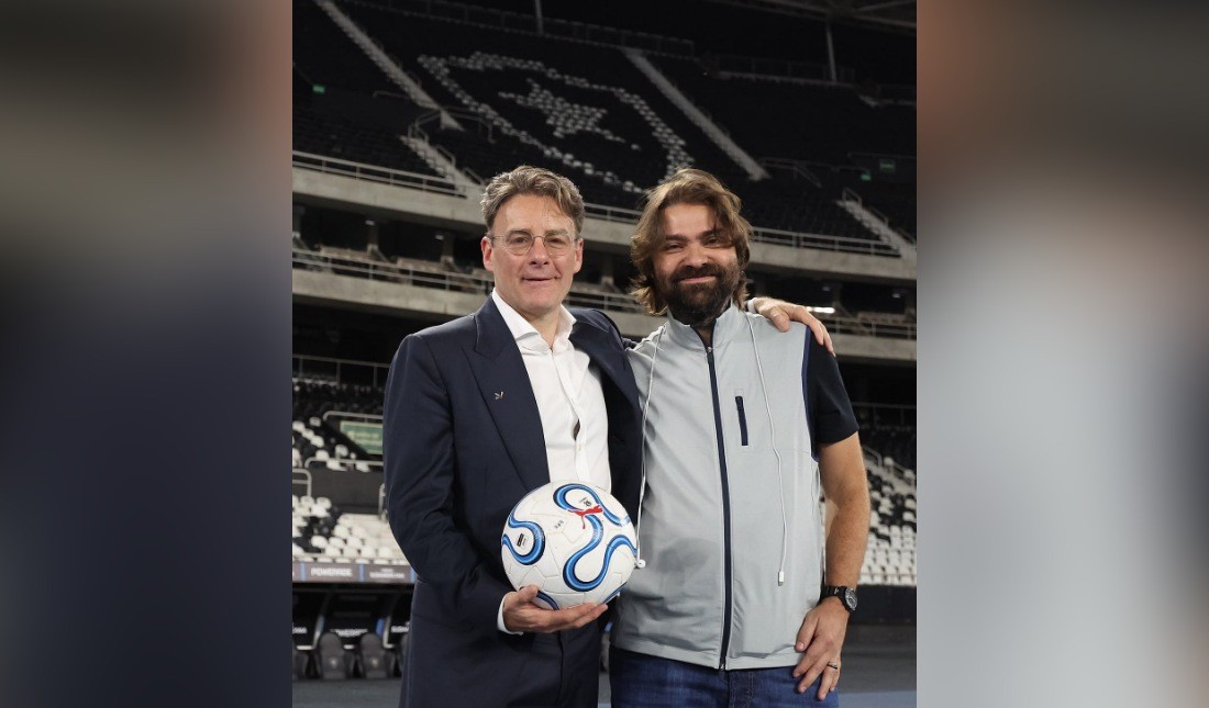 Reuniões em escritório, encontro com organizada e incentivo ao elenco: Como foi o dia de Gabriel de Alba no Botafogo - QTU Questões do Universo