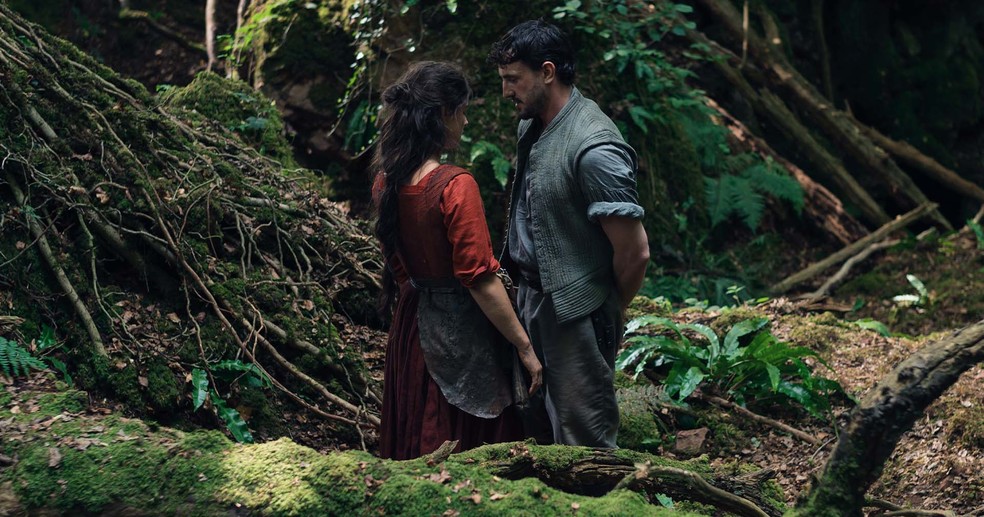 Paul Mescal e Jessie Buckley protagonizam "Hamnet" — Foto: Divulgação