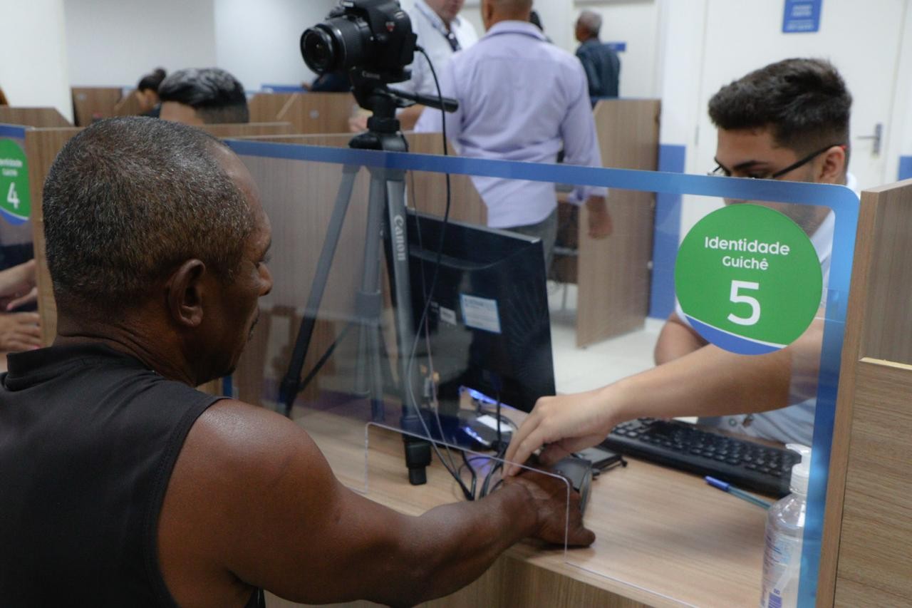 Detran RJ com horário reduzido em dia de jogo do Brasil