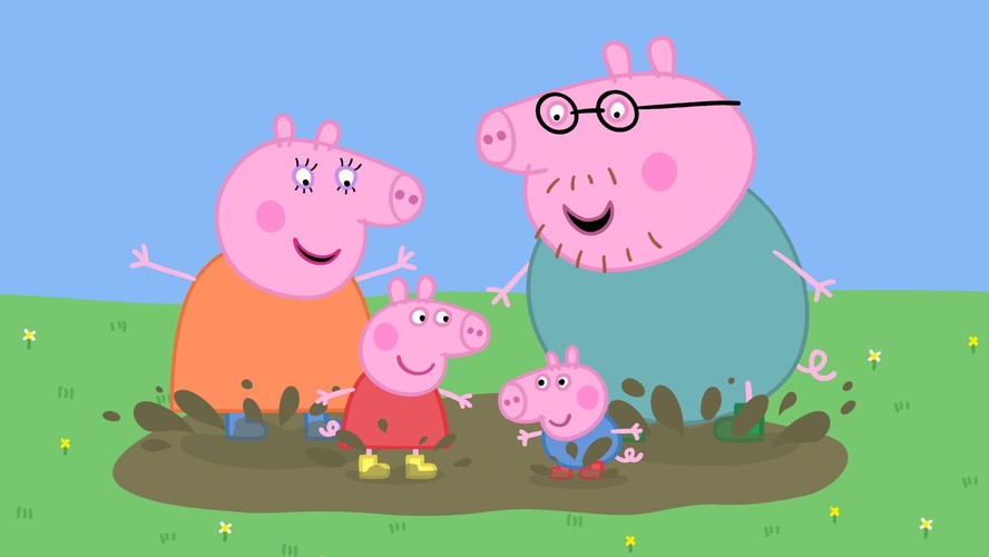 Peppa (de vermelho) com sua família em um dos episódios da série