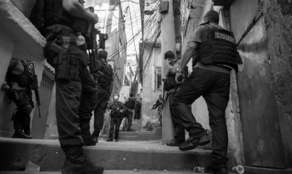 Operação policial no Jacarezinho, no Rio de Janeiro — Foto: Agência O GLOBO