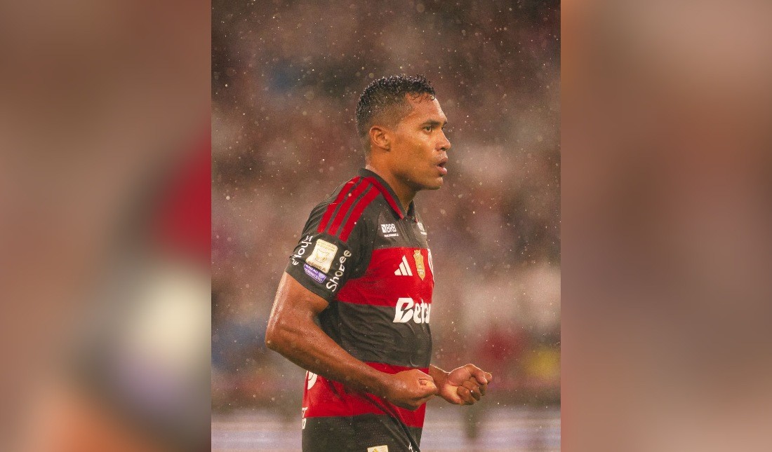 Alex Sandro retorna aos gramados pelo Flamengo após 46 dias de recuperação