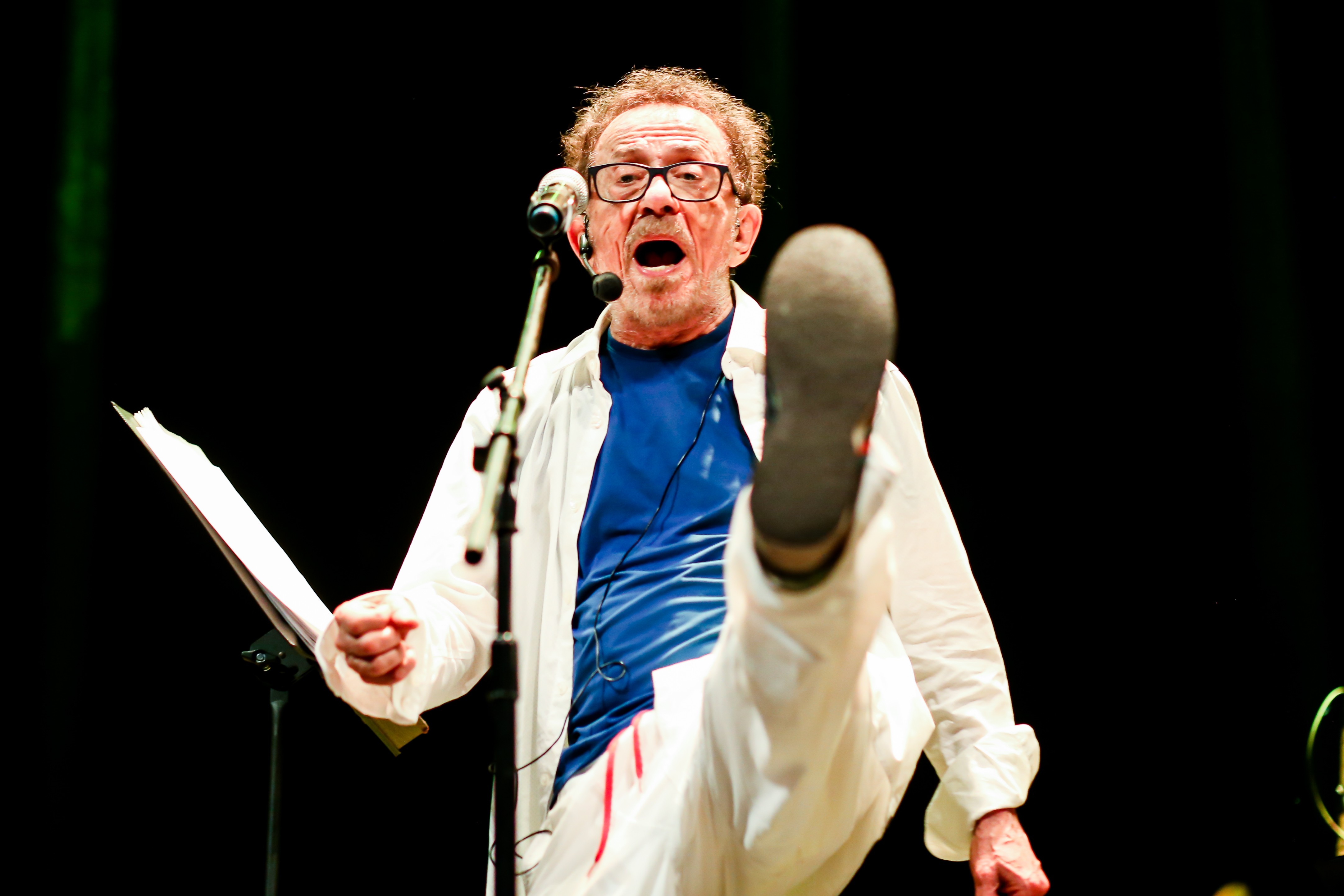 Tom Zé 90 anos: o astronauta tabaréu da música popular brasileira