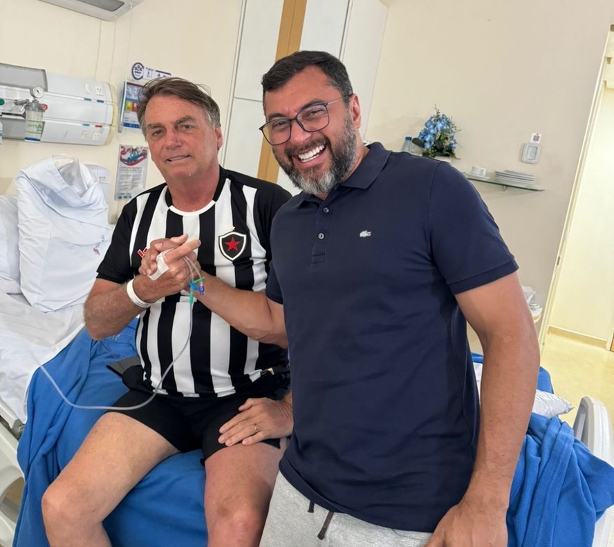 O governador de Amazonas, Wilson Lima, visita Bolsonaro no Hospital
