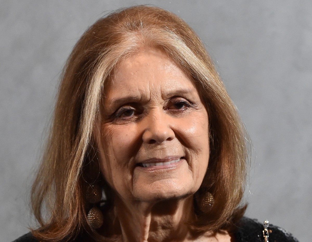 Morre Gloria Steinem, ícone do feminismo e jornalista, aos 92 anos