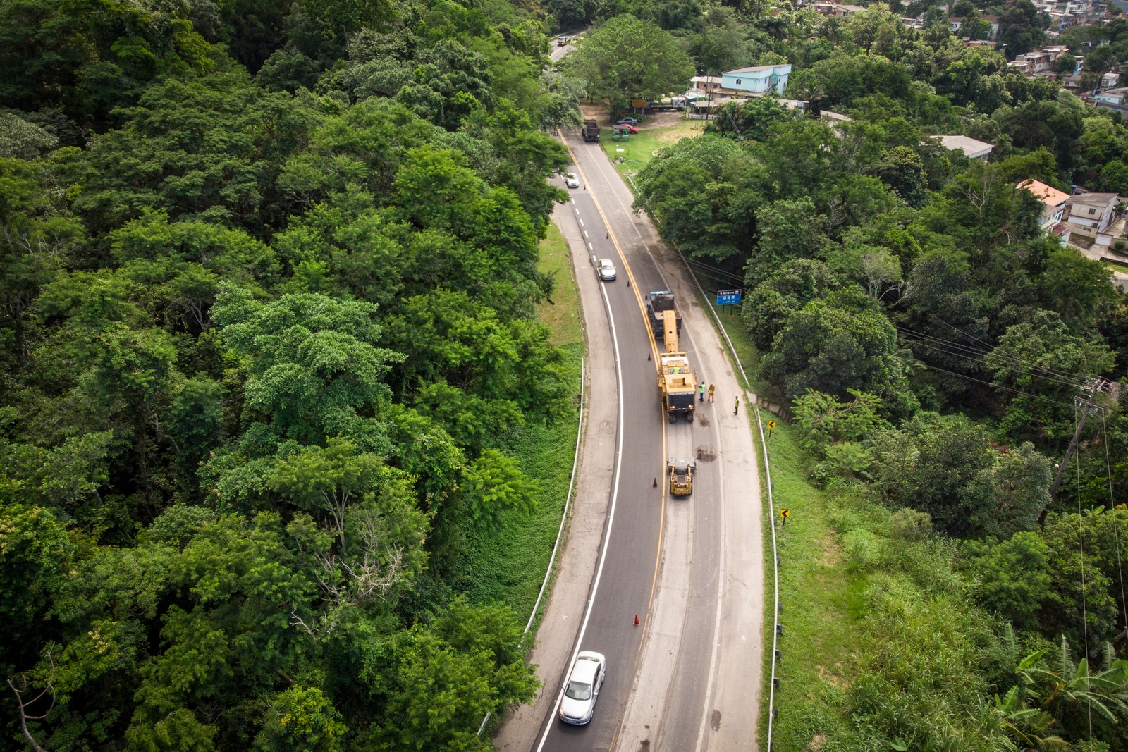 Rodovia Rio-Santos (BR-101) receberá novo pavimento e pedágios sem cancela — Foto: Brenno Carvalho/Agência O Globo