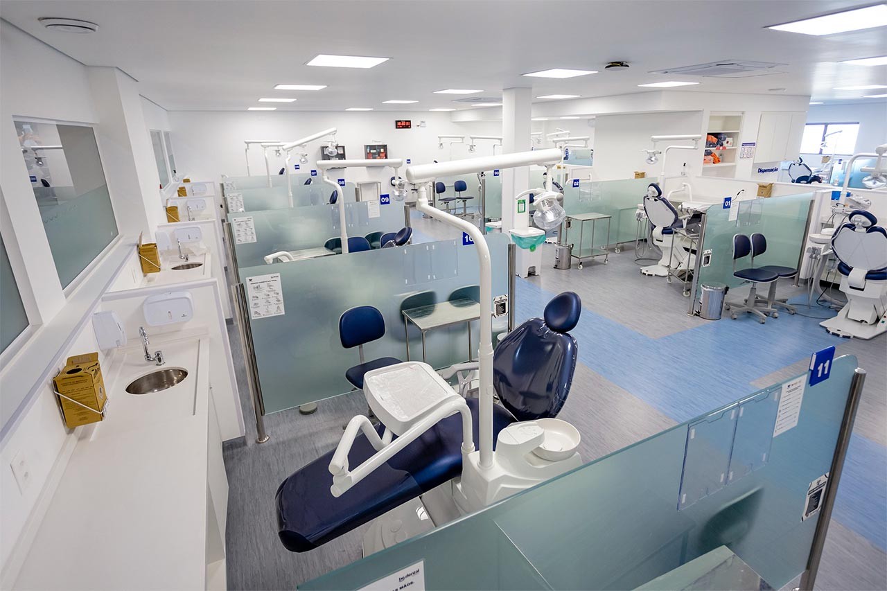 Pós em Odontologia avança com foco em prática e inovação