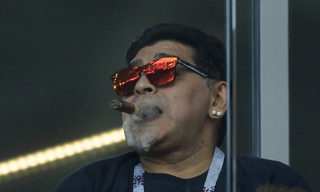 Médicos de Maradona buscavam fama, diz testemunha em julgamento