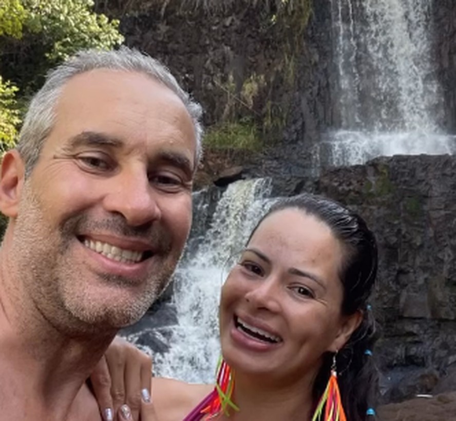 Mulher se despede de parapentista brasileiro que morreu na 2ª montanha ...