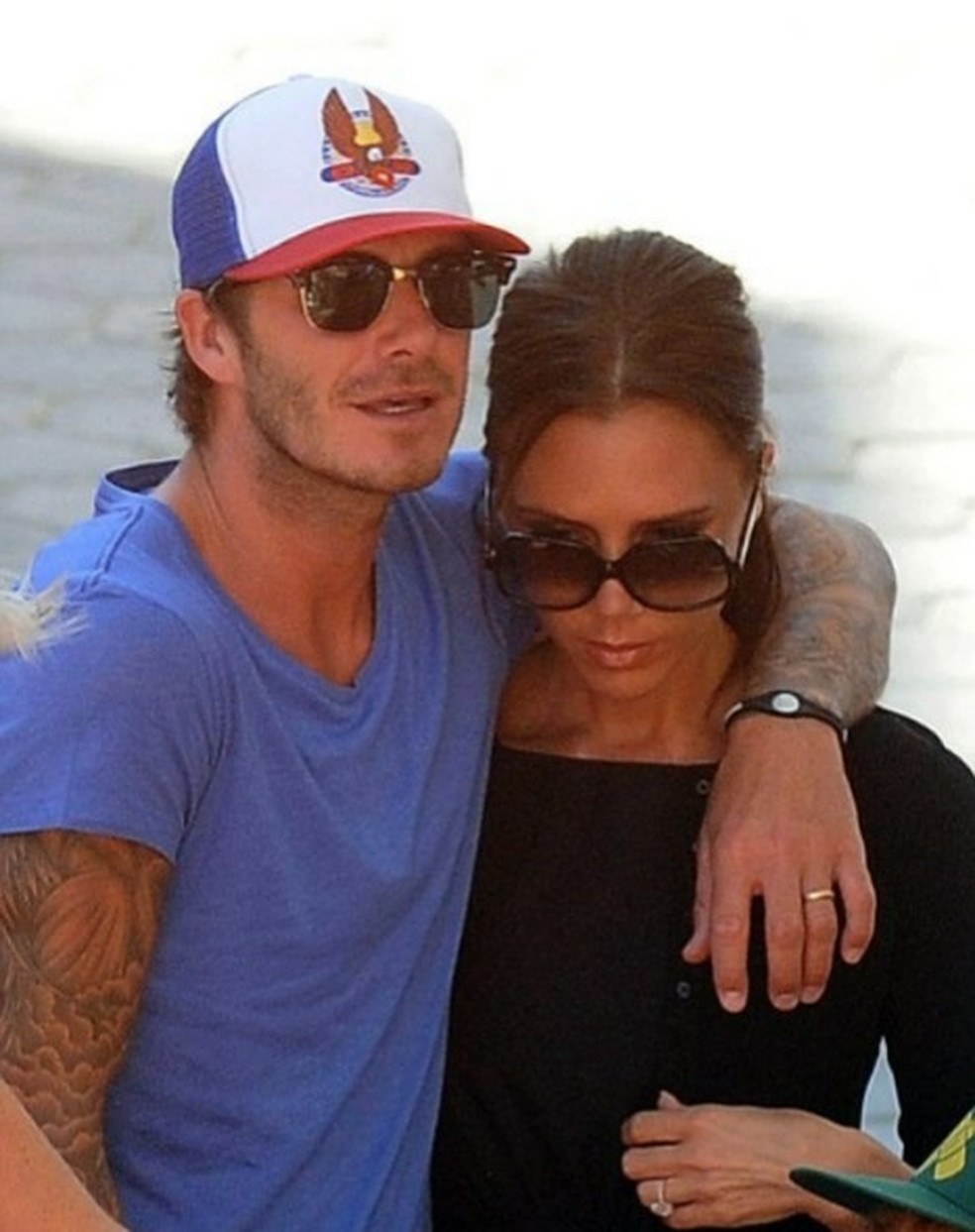 David Beckham chegou a ser fotografo com uma power balance — Foto: Reprodução