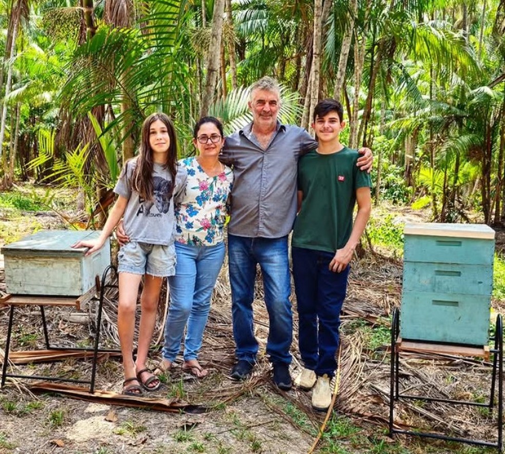 Família Pinon faz biocosméticos de mel de açaí e lança nova linha na COP 30 — Foto: arquivo pessoal