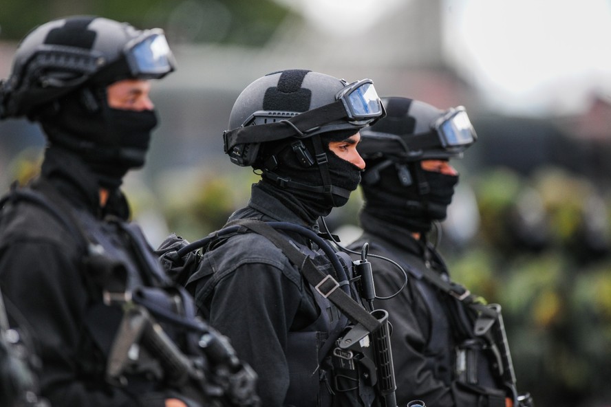 Kids pretos é o nome dado aos militares formados pelo Curso de Operações Especiais do Exército Brasileiro, treinados para atuar em missões sigilosas e em ambientes hostis e politicamente sensíveis