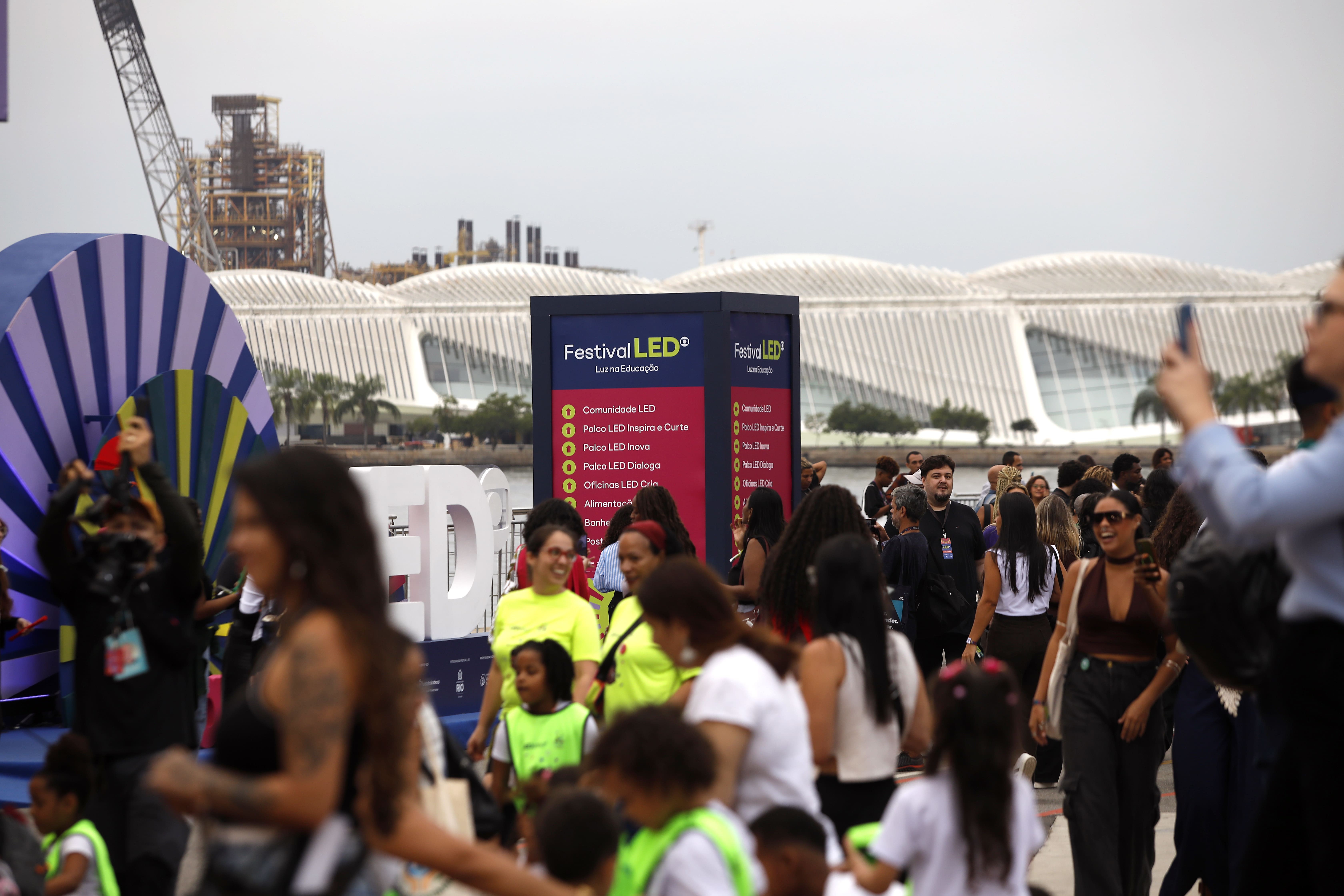 Festival LED lota casa nova para pensar rumos do ensino no país; veja quem passou por lá
