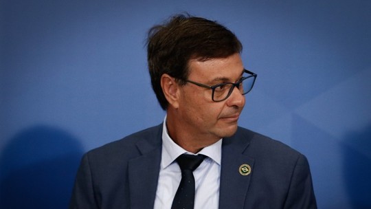 Gilson Machado se reuniu com Bolsonaro em Natal na véspera de ser preso pela PF
Gilson Machado se reuniu com Bolsonaro em Natal na véspera de ser preso pela PF