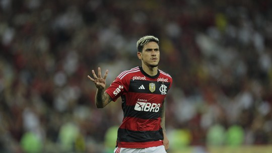 Sampaoli barra Pedro e escala Flamengo com três zagueiros contra o Fluminense