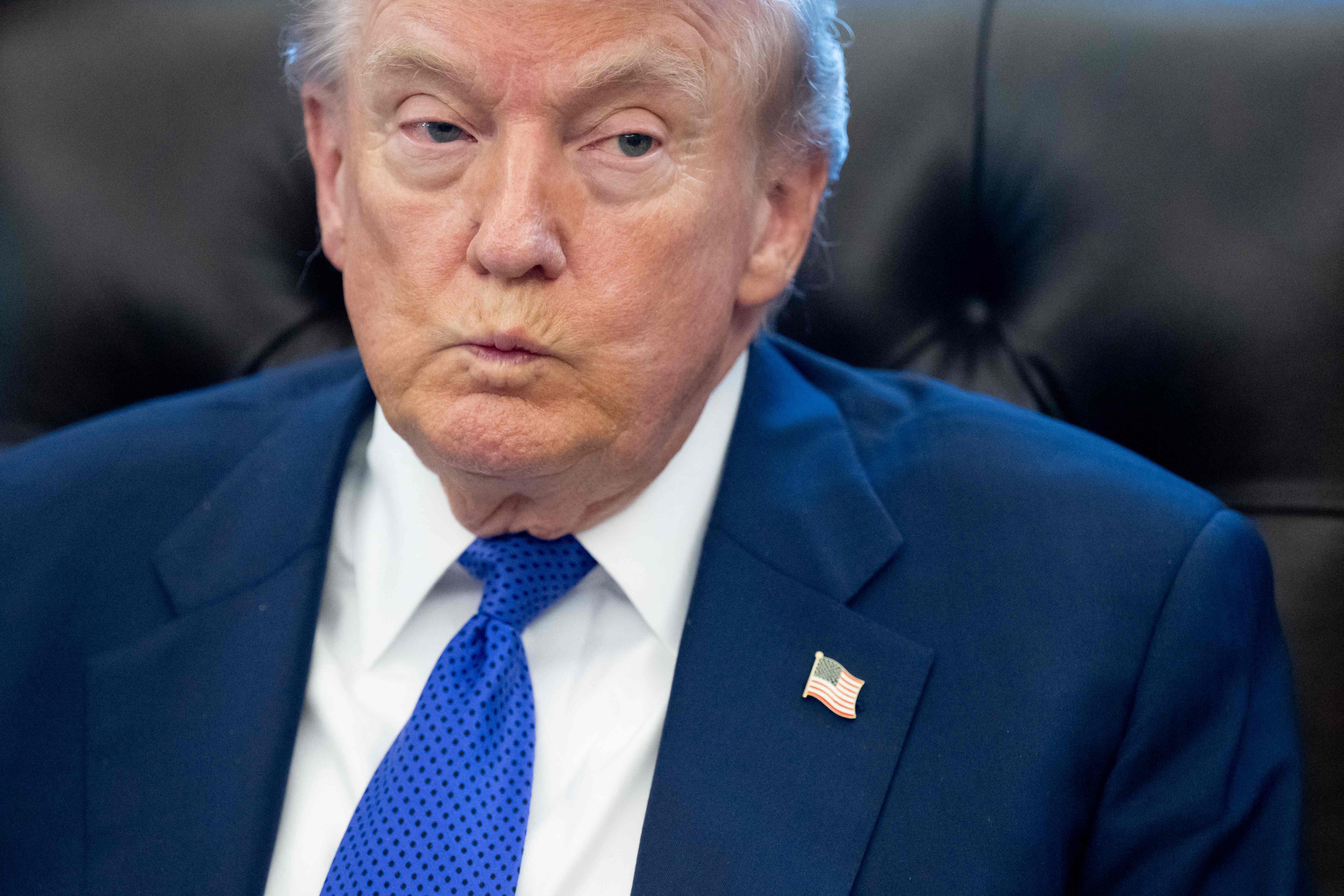 Trump diz que viu 'apenas o in&iacute;cio' de v&iacute;deo racista com Barack e Michelle Obama e que n&atilde;o se desculpar&aacute;