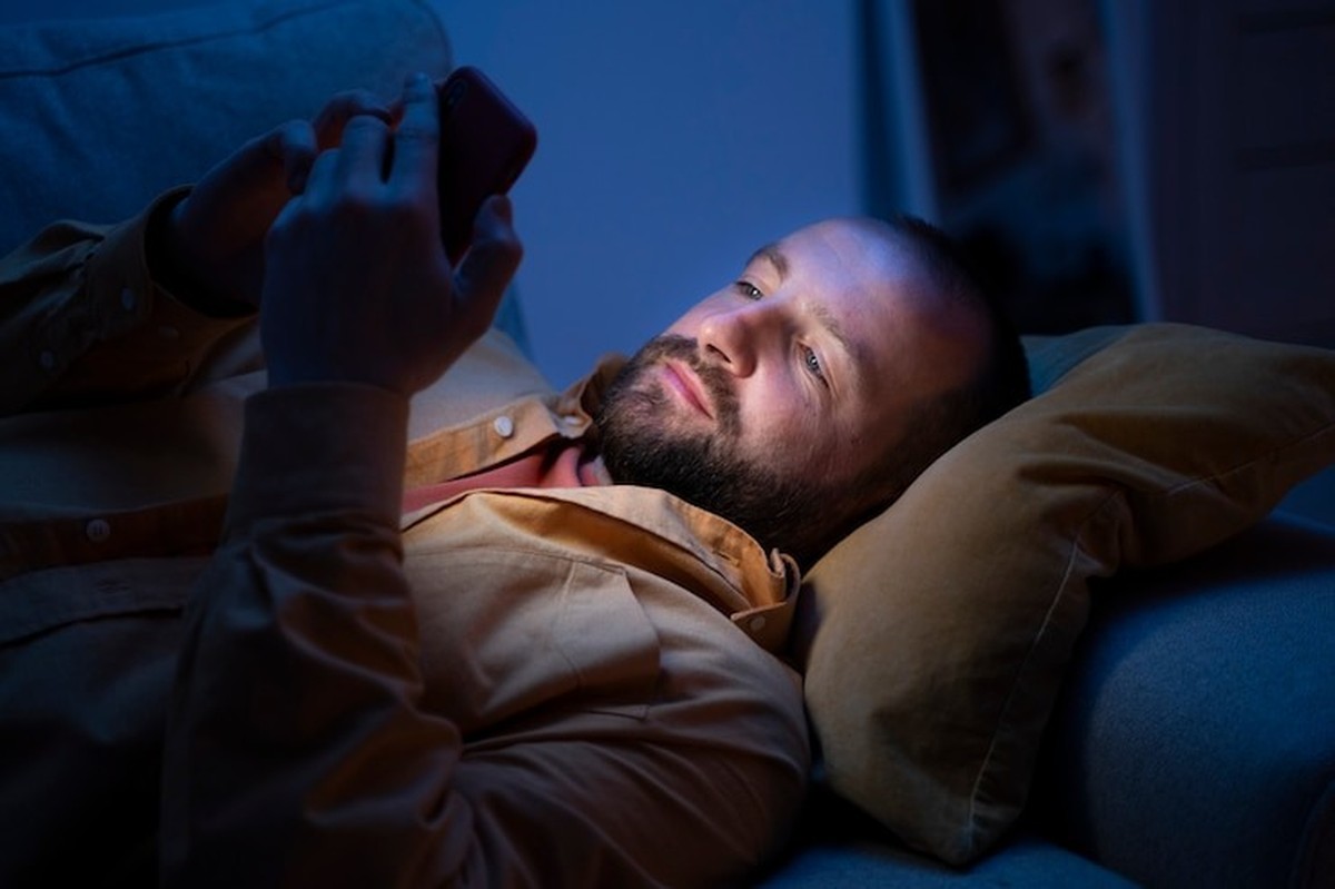 Tecnologia e Solidão: Como Avanços Tecnológicos Contribuem para uma Vida Mais Solitária