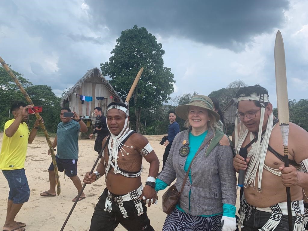 A presidente do STF, ministra Rosa Weber, durante visita a aldeia indígena — Foto: Fellype Sampaio/Divulgação