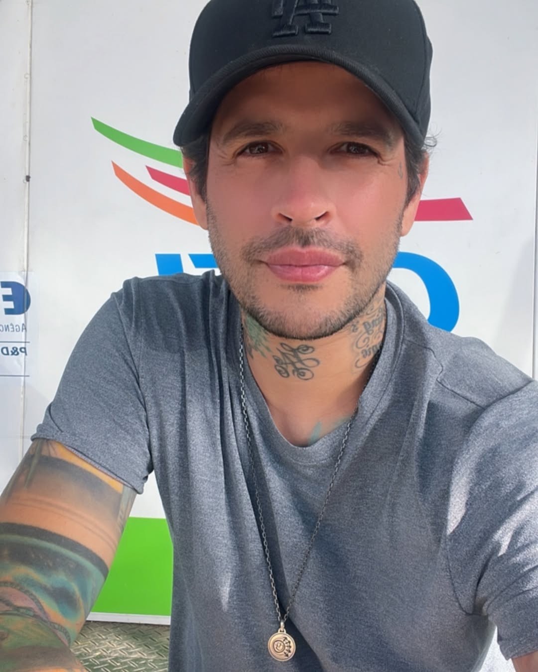 Vencedor do "BBB" 8, Rafinha disse em entrevistas que investiu o prêmio de R$ 1 milhão em imóveis e num estúdio de tatuagem em Campinas, onde vive. O ex-brother é tatuador — Foto: Reprodução/Instagram