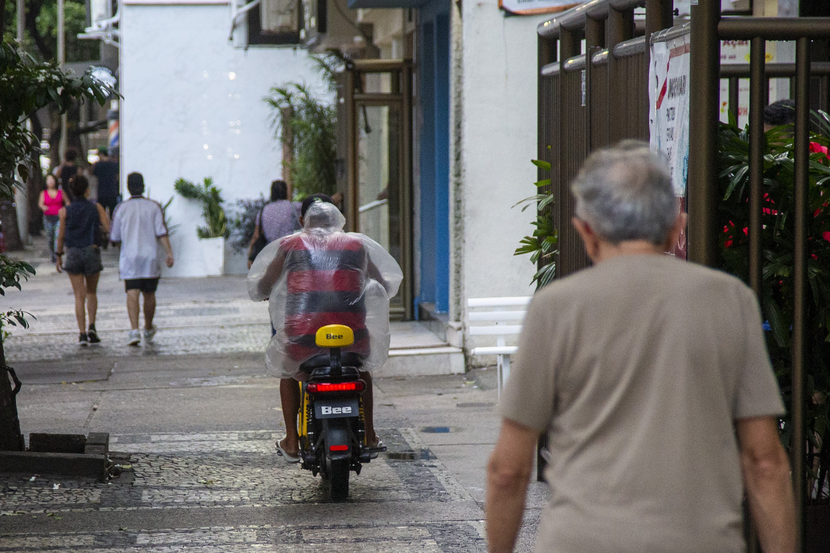 Novas regras da prefeitura para circulação de veículos elétricos no Rio; veja o que está valendo para cada modalidade