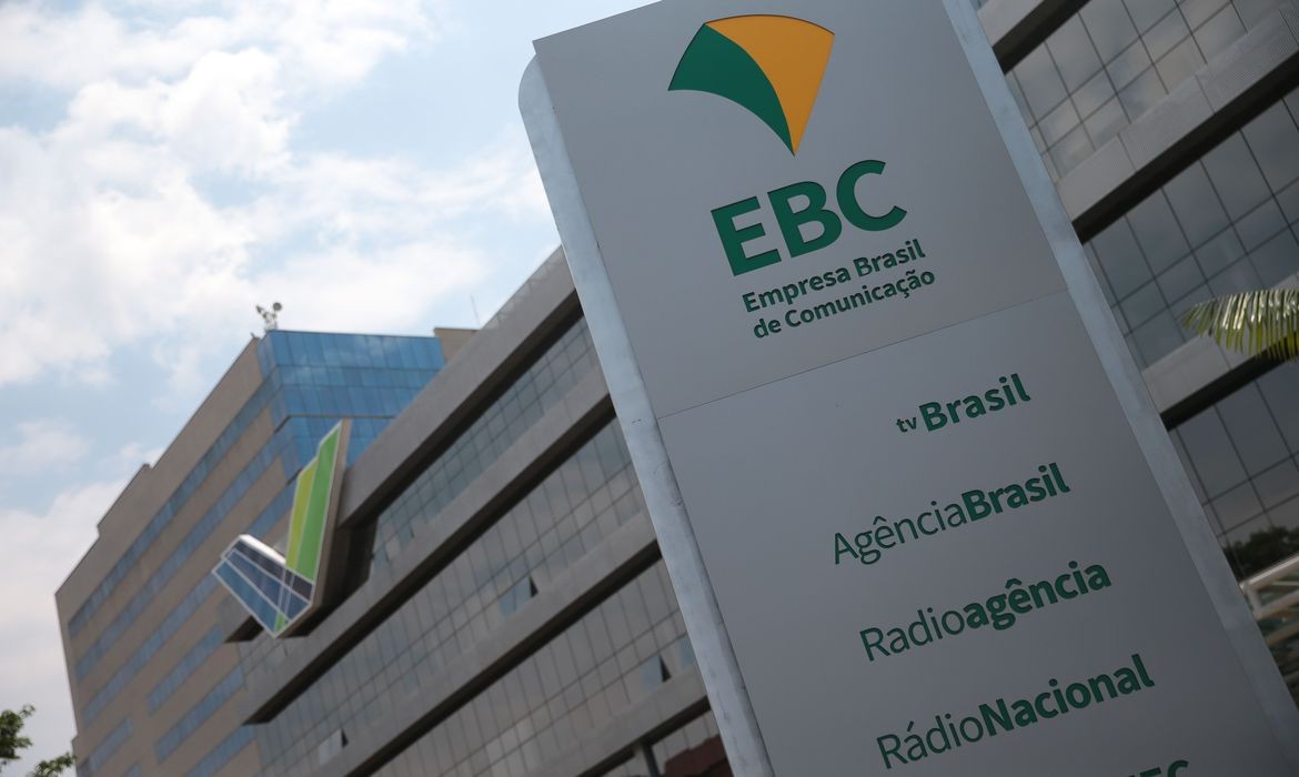 EBC tira notícias do ar em período eleitoral, e funcionários ameaçam ...