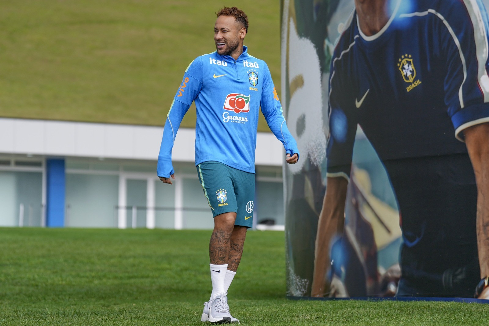 Seleção faz tratamento intensivo com Neymar e espera retorno o mais rápido possível