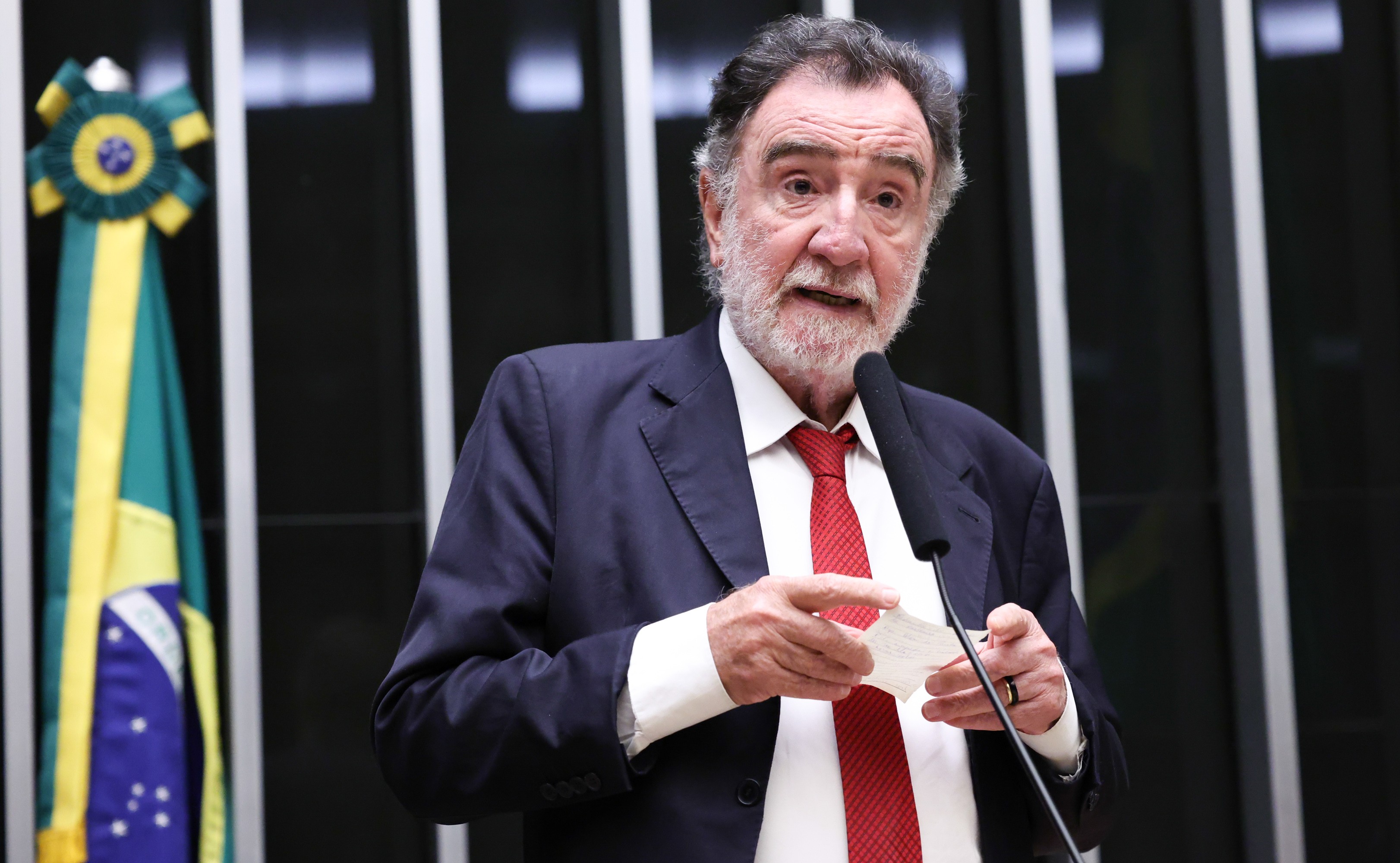 PSB fecha aliança com o PT em Minas e indica a vice de Patrus Ananias ao governo estadual