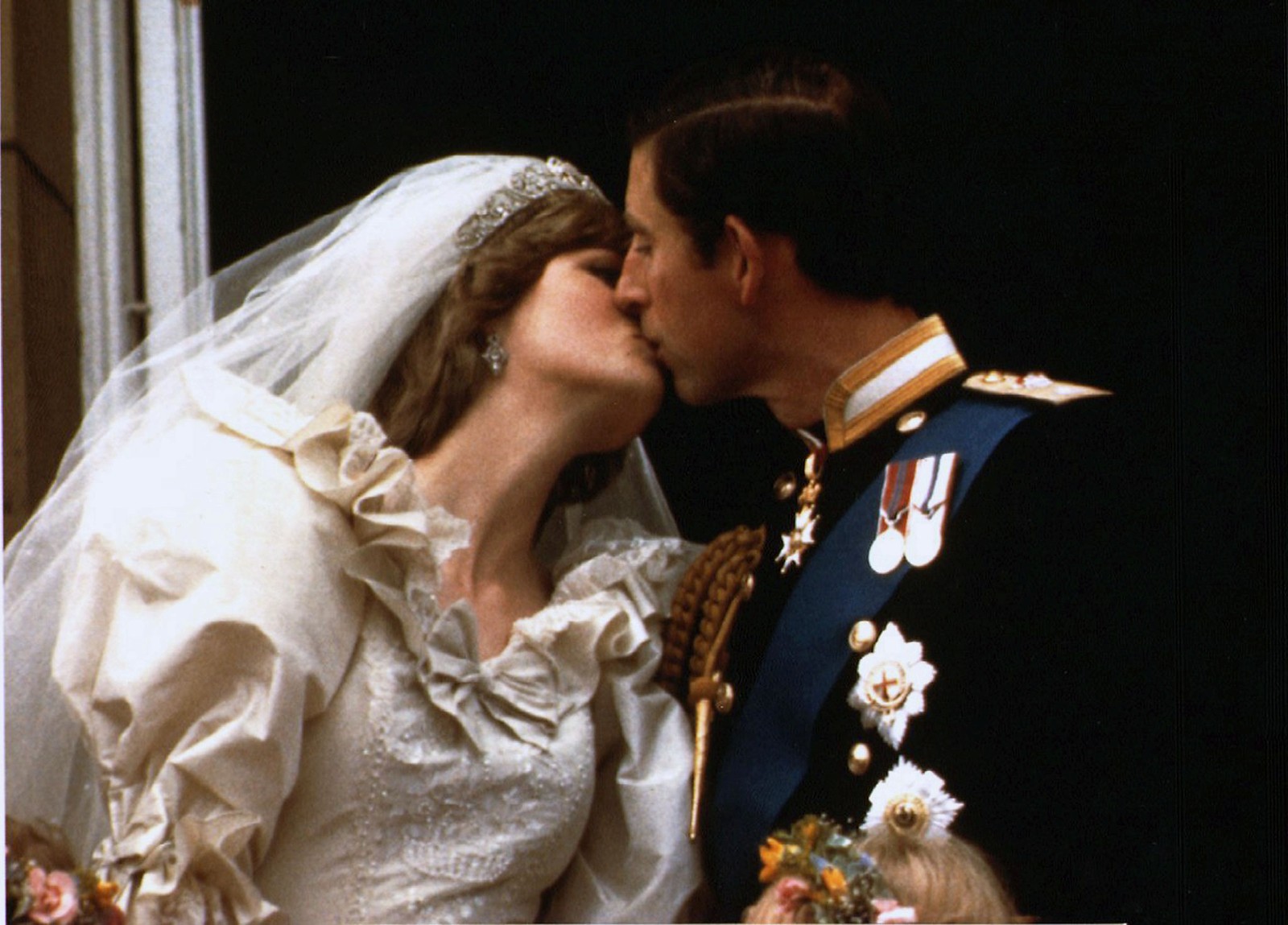 Diana, conhecida também como Lady Di, e Charles — Foto: Infoglobo