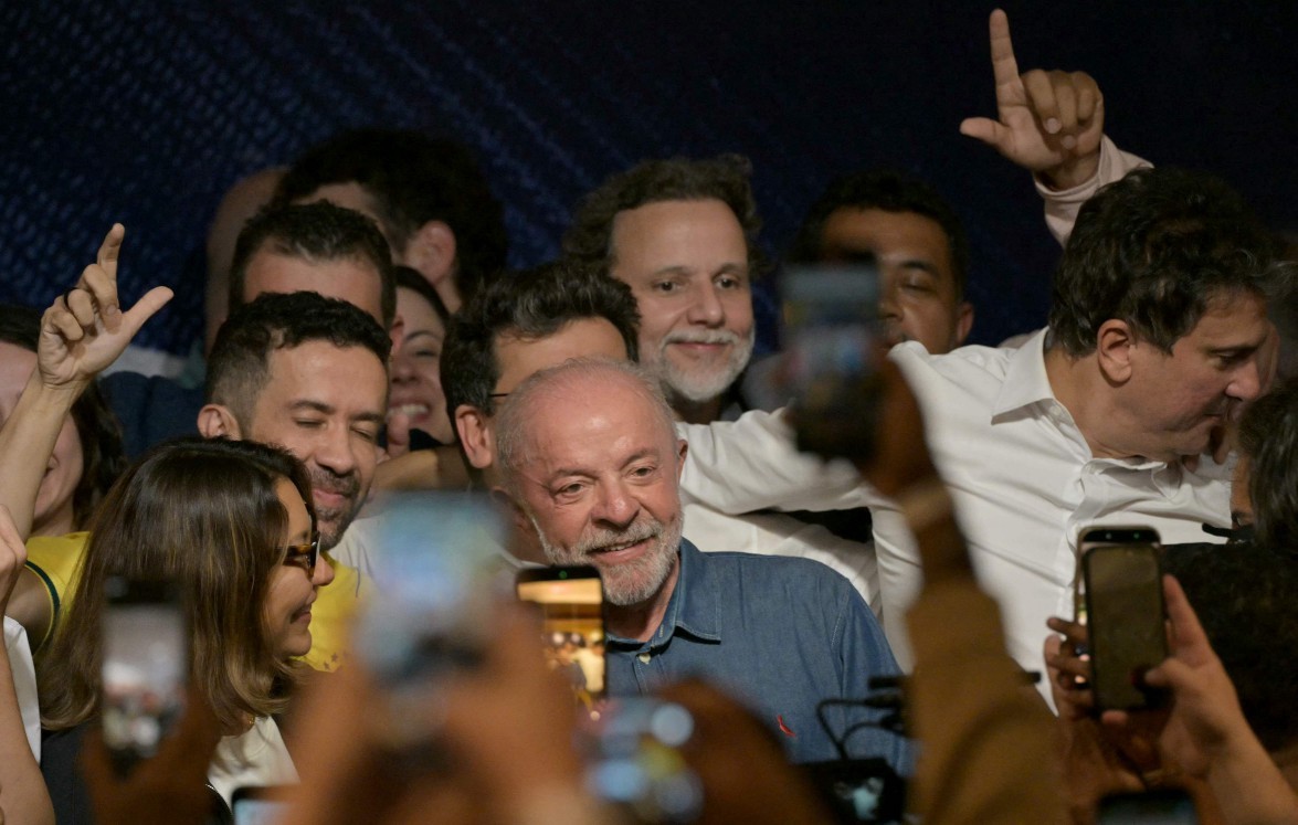 Presidentes de México, Paraguai e Uruguai parabenizam Lula pela vitória; veja
