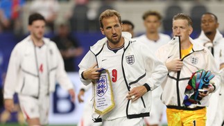 Harry Kane fez o primeiro gol da Inglaterra nesta Copa — Foto: AFP