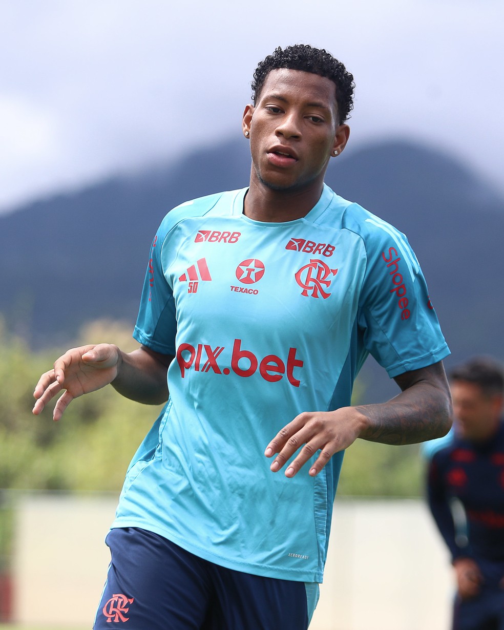Gonzalo Plata durante treino do Flamengo — Foto: Gilvan de Souza/Flamengo