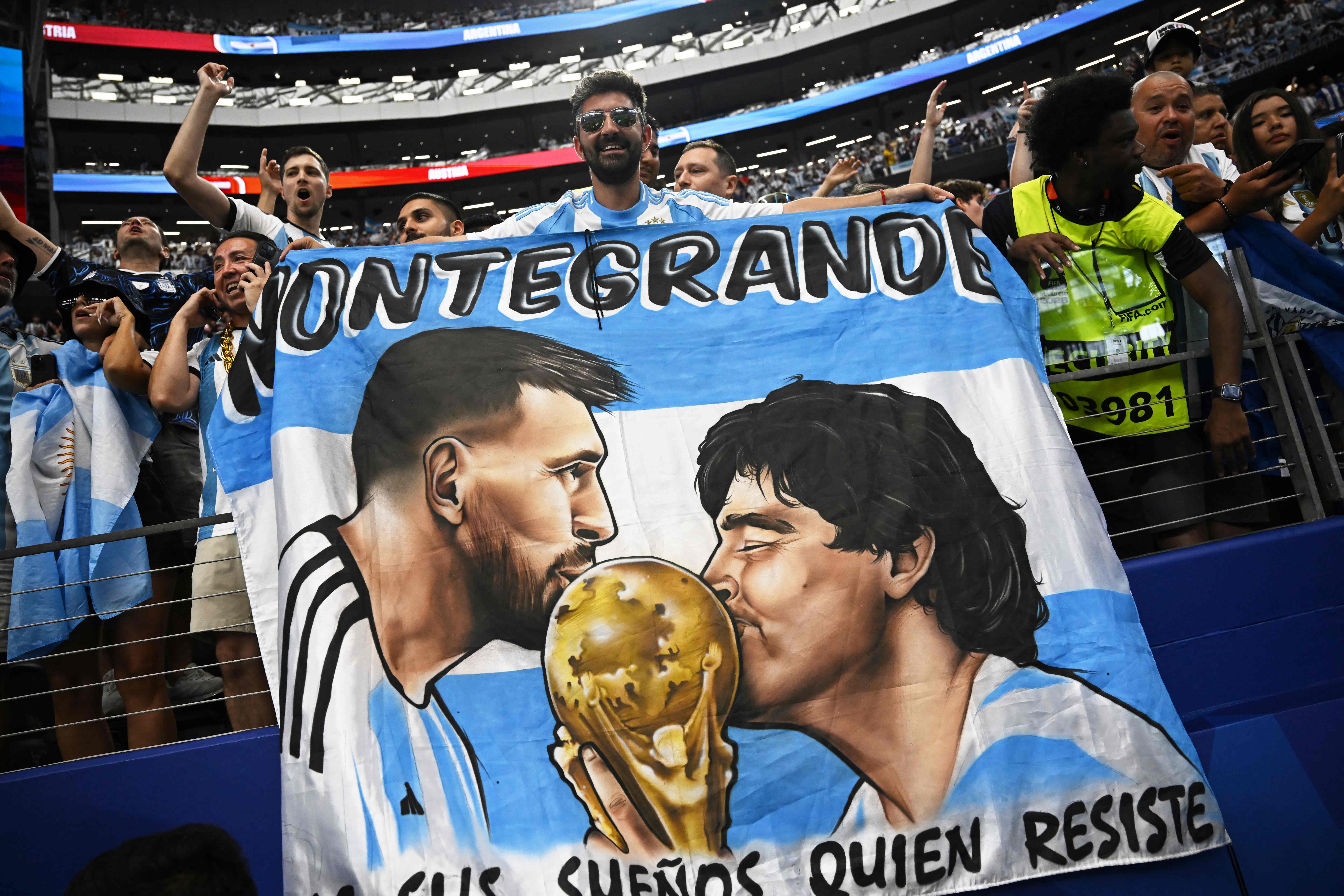 Messi: O que falta para superar Maradona na Argentina?