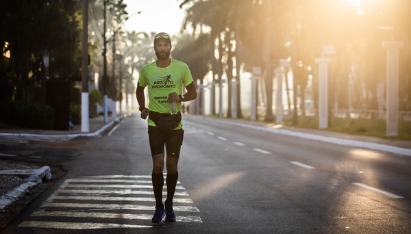 Brasileiro que correu 366 maratonas em um ano entra para o Guiness Book
