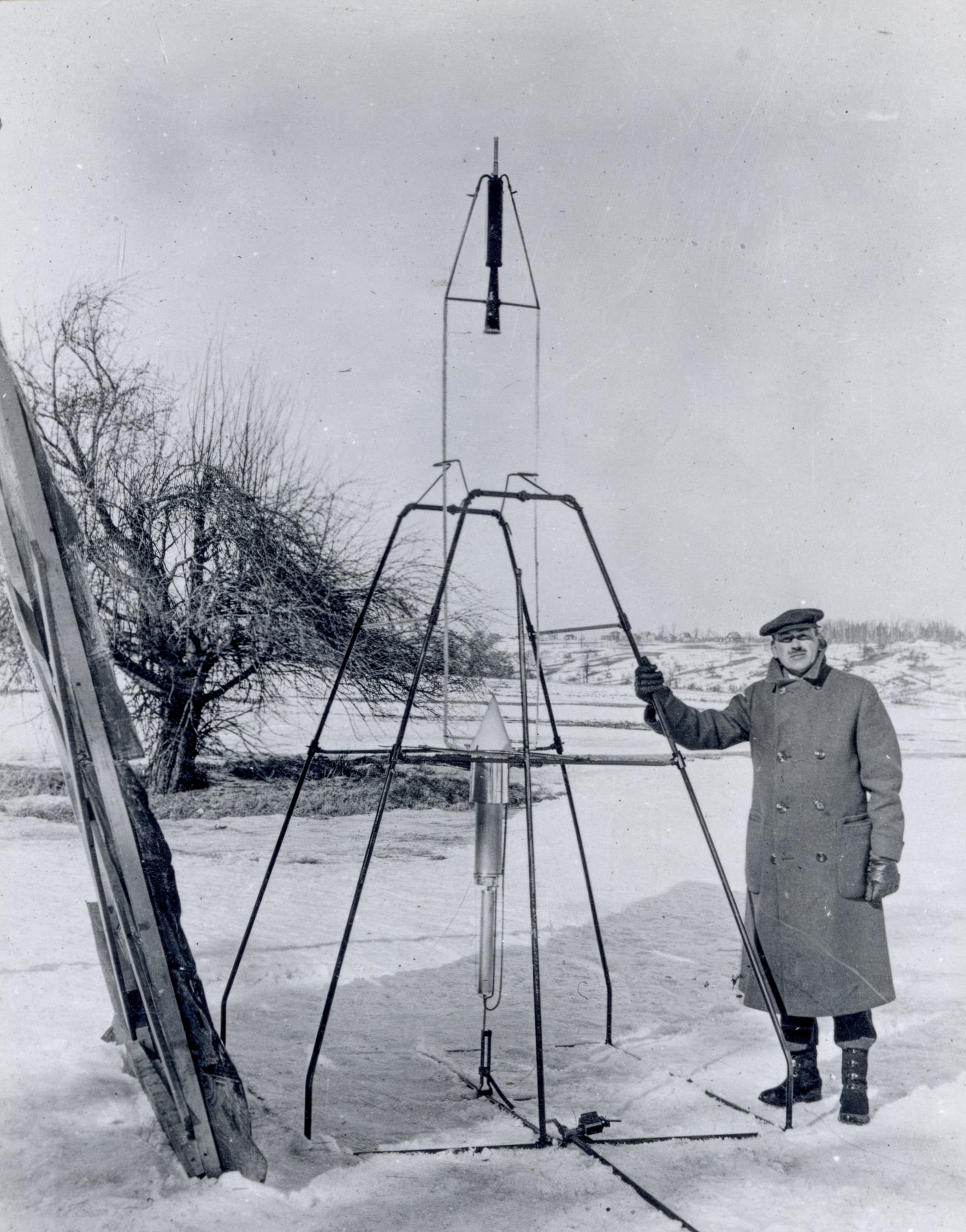 Pioneirismo espacial: Primeiro foguete da história decolou há 100 anos ...