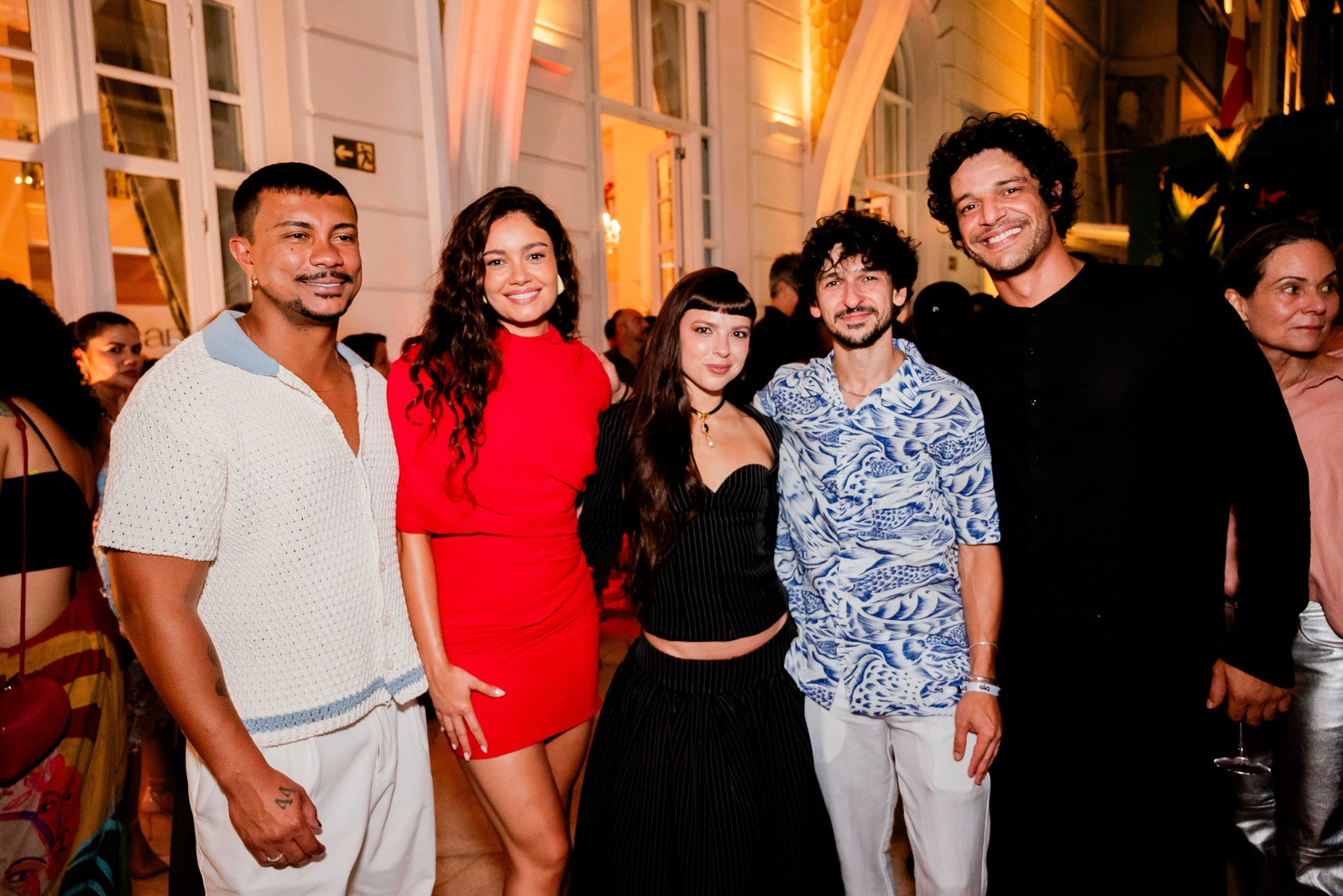 Sophie Charlotte and Xamã, Julia Mestre, Ravel Andrade and Pedro Lamin — Photo: Disclosure Renato Wrobel