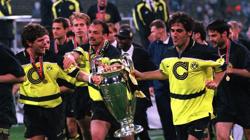 Borussia Dortmund campeão europeu em 1997 — Foto: Arquivo/UEFA