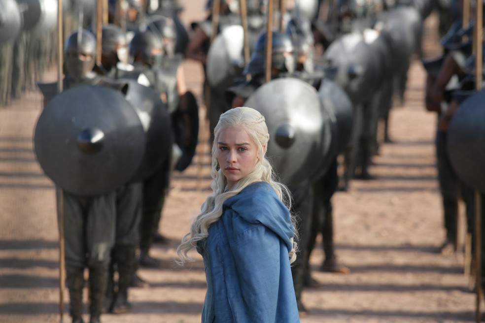 Daenerys Targaryen (Emilia Clarke) em episódio da terceira temporada de'Game of Thrones' — Foto: Divulgação/HBO