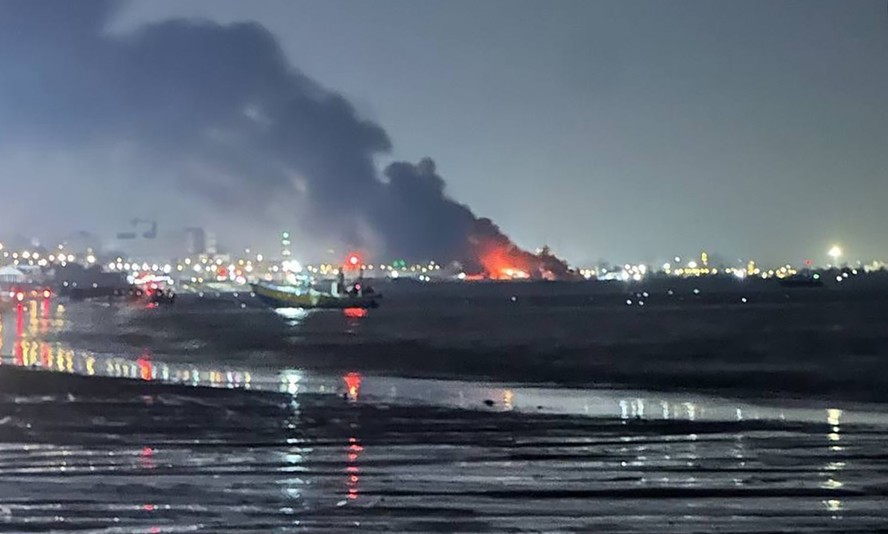 Ataques no Golfo voltam a atingir navios