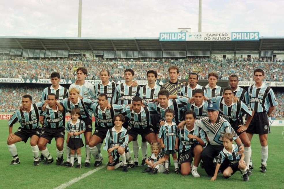 Em 1996, o Grêmio se tornou bicampeão nacional — Foto: Reprodução