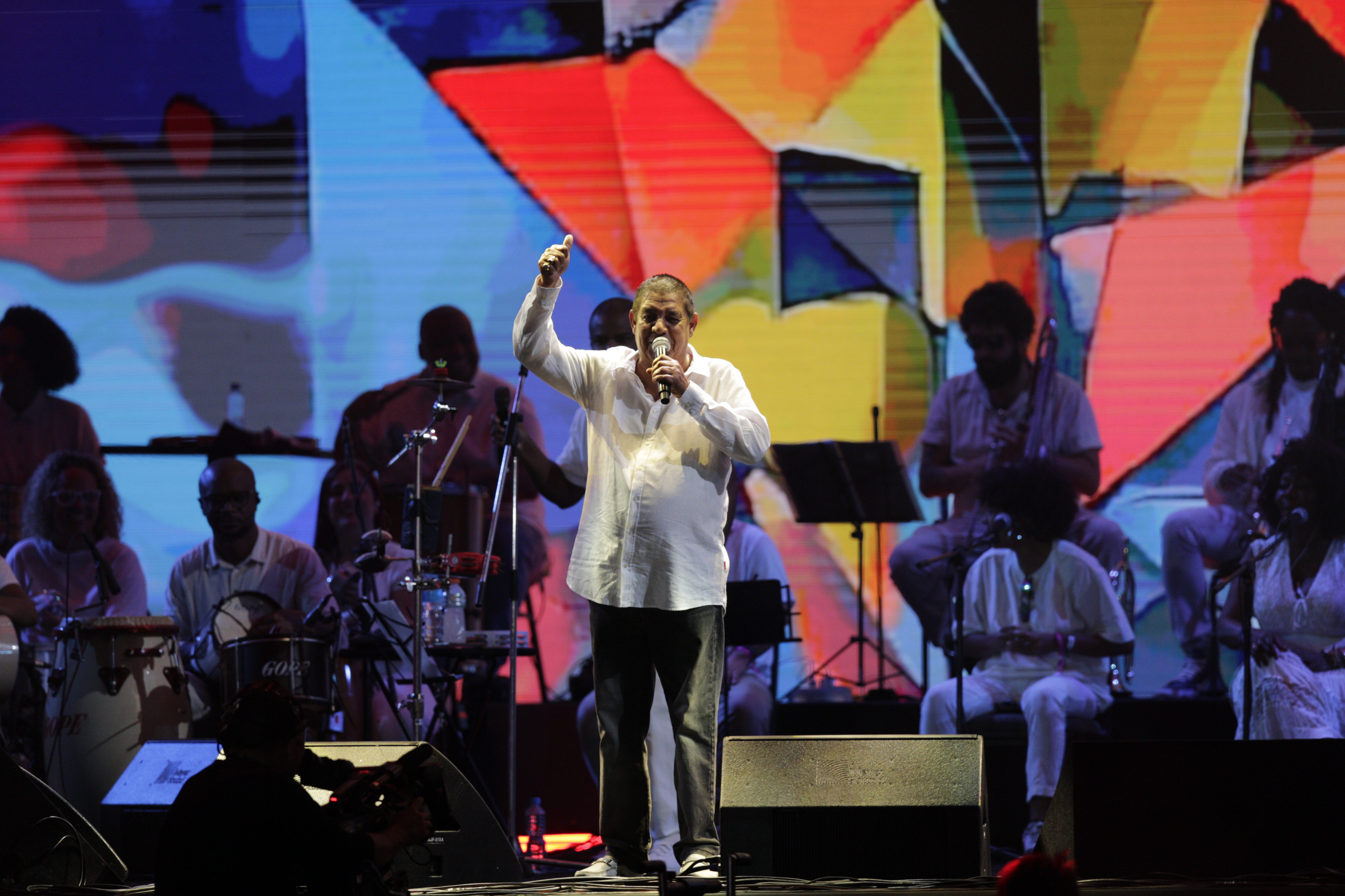 Zeca Pagodinho energizes crowd at Global Alliance Festival's second night