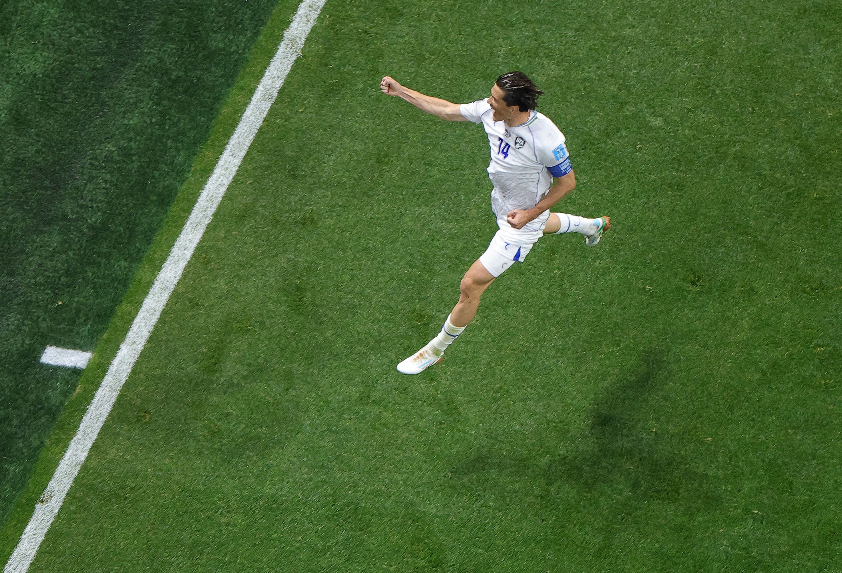 Autor do gol do Uzbequistão já entrou em campo com Rivaldo; entenda