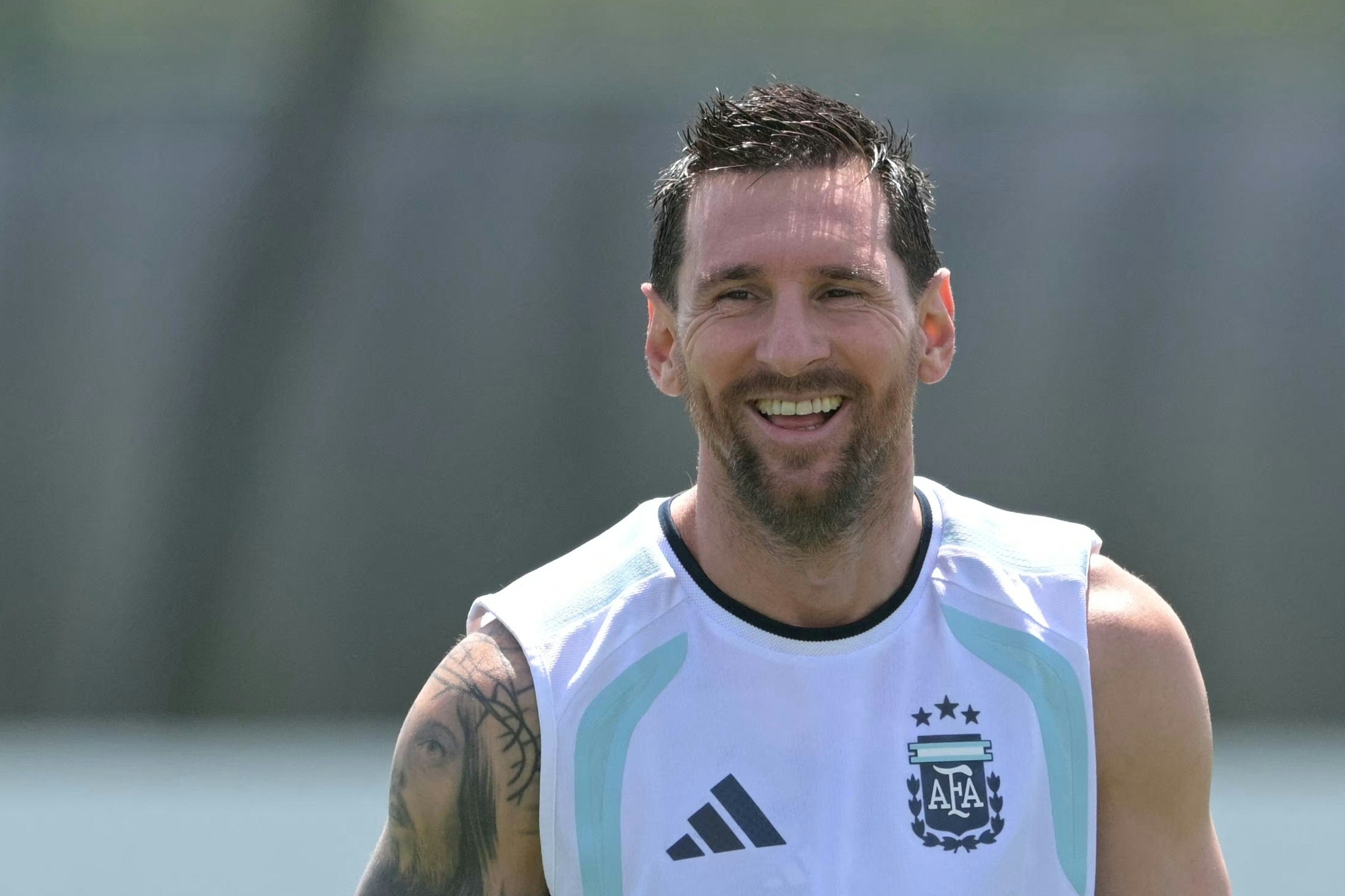 Copa do Mundo: biografia revelou curiosidades sobre Messi, como injeções para crescimento e 'aval' de Ronaldinho Gaúcho; conheça
